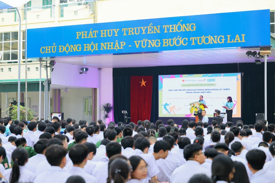 Thanh thiếu niên hưởng ứng ‘Ngày hội truyền thông dự phòng bệnh không lây nhiễm’ - Ảnh 1.