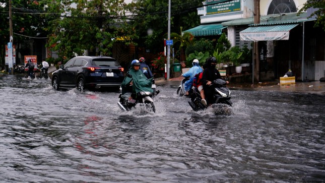 Thời tiết đáng chú ý tại TPHCM những ngày cuối tháng 9 ảnh 1