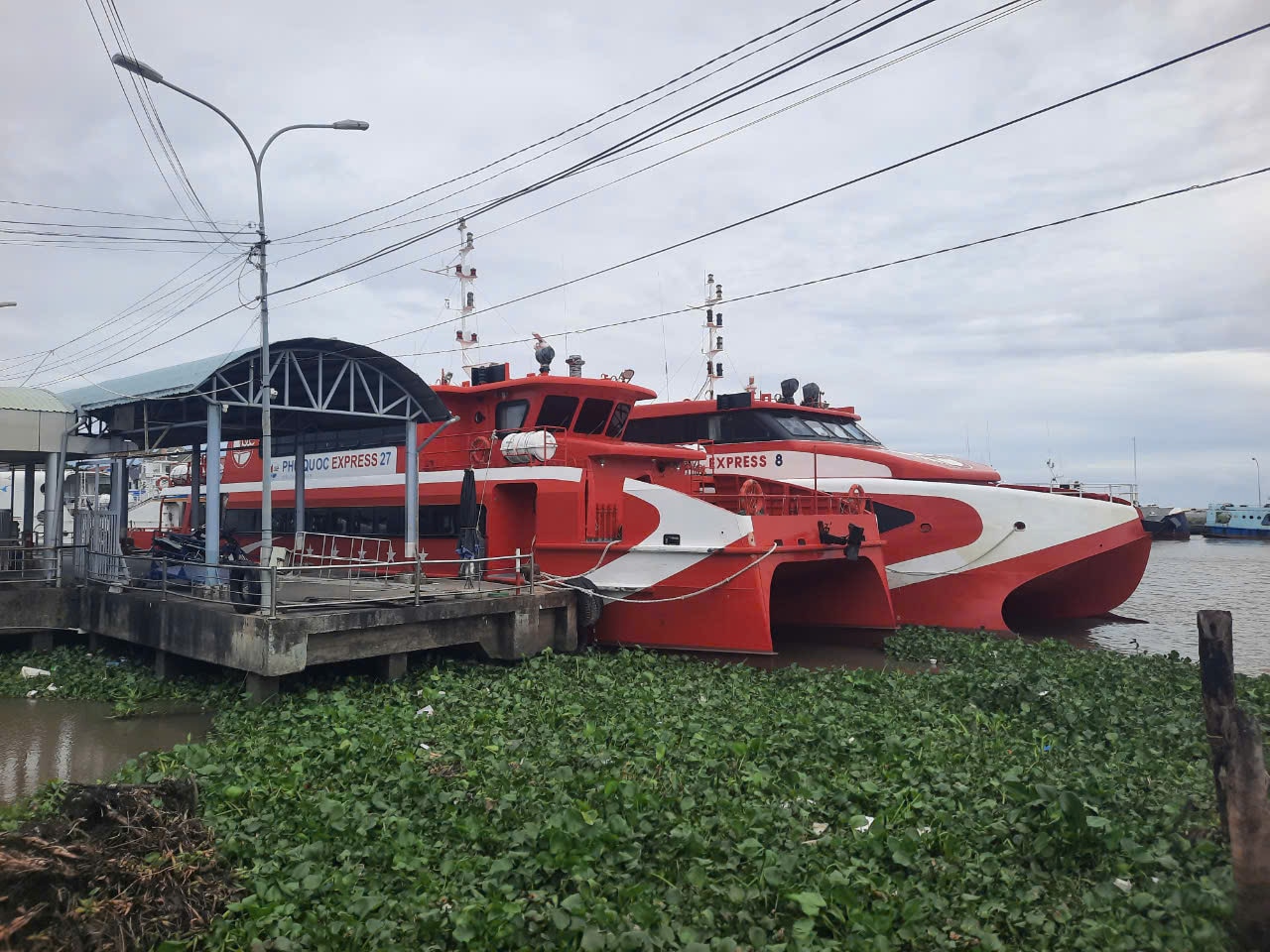 Kiên Giang: Thời tiết xấu, tạm ngừng tàu, phà đi đảo Phú Quốc, Nam Du- Ảnh 1.