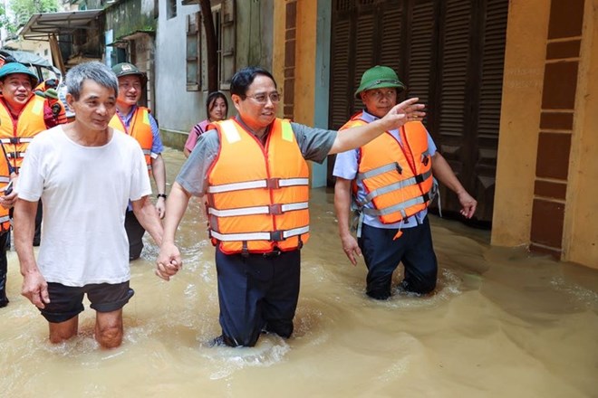 Thủ tướng chỉ đạo tập trung ứng phó lũ lớn, an toàn đê điều