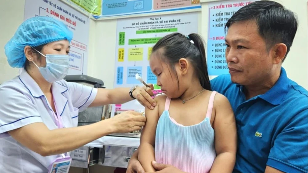 Triển khai chiến dịch tiêm vaccine sởi tại 18 tỉnh, thành phố