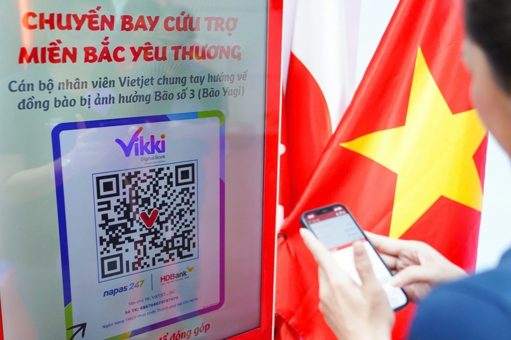 Vietjet chung tay tái thiết cuộc sống người dân sau bão lũ - 1