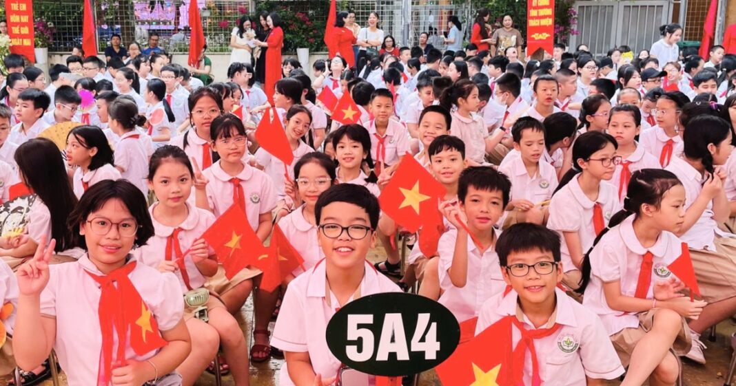 bảo đảm các điều kiện để học sinh trở lại trường sau bão