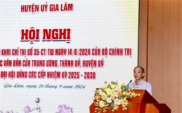 Phó Bí thư Thường trực Huyện ủy Gia Lâm Nguyễn Tiến Việt quán triệt tinh thần chuẩn bị Đại hội Đảng các cấp huyện Gia Lâm.