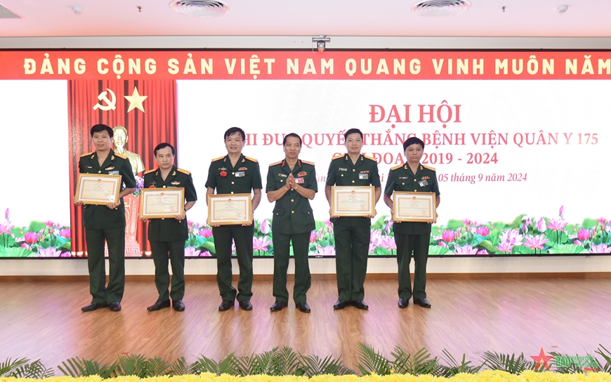 Thượng tướng Võ Minh Lương: Bệnh viện Quân y 175 thi đua sớm trở thành một quần thể y học quân sự đa năng