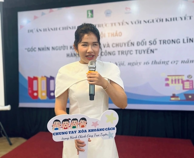 13 tuổi mới bắt đầu đi học, nữ sinh khiếm thị đỗ trường đại học top đầu