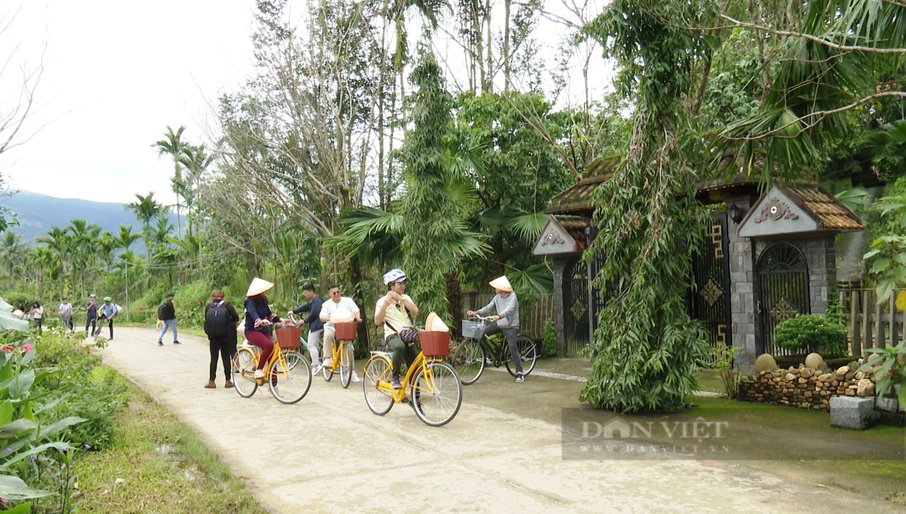 Tiên Cảnh ở Quảng Nam, nơi mà nguyên Chủ tịch nước Trương Tấn Sang về tặng cây cầu đã đạt chuẩn NTM nâng cao - Ảnh 2.