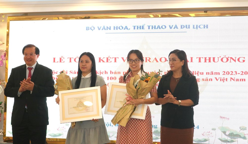 Trao giải Cuộc thi sáng tác kịch bản phim truyện, phim tài liệu về 100 năm Ngày thành lập Đảng - Ảnh 3.