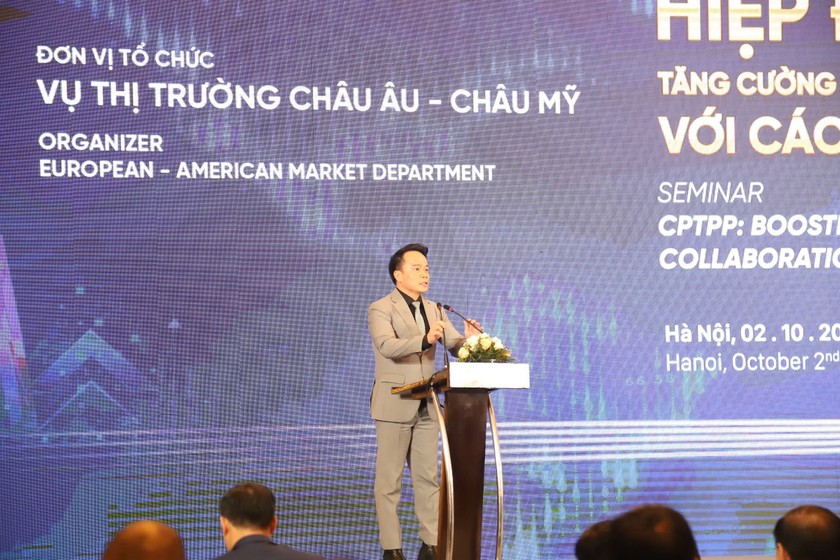 Phó Vụ trưởng Vụ chính sách thương mại đa biên Ngô Chung Khanh phát biểu tại Hội thảo.