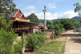 Grupul de radio din satul W-TKăt.jpg