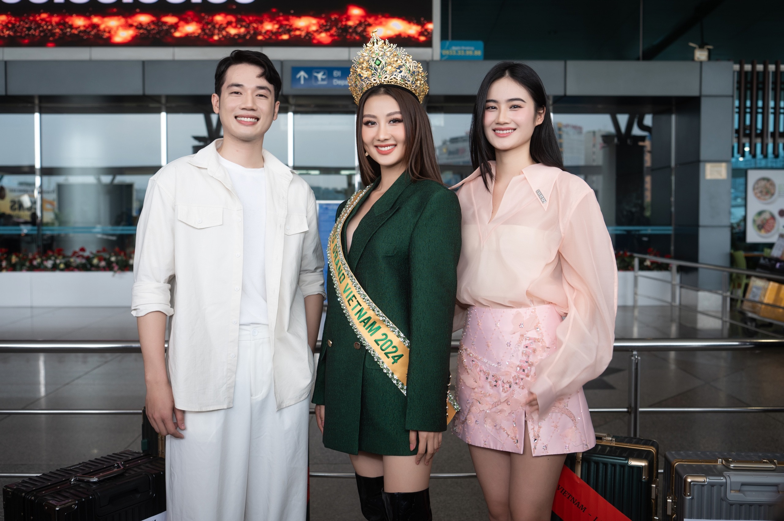 Hoa hậu Quế Anh đến Campuchia thi Miss Grand International 2024, nhận 