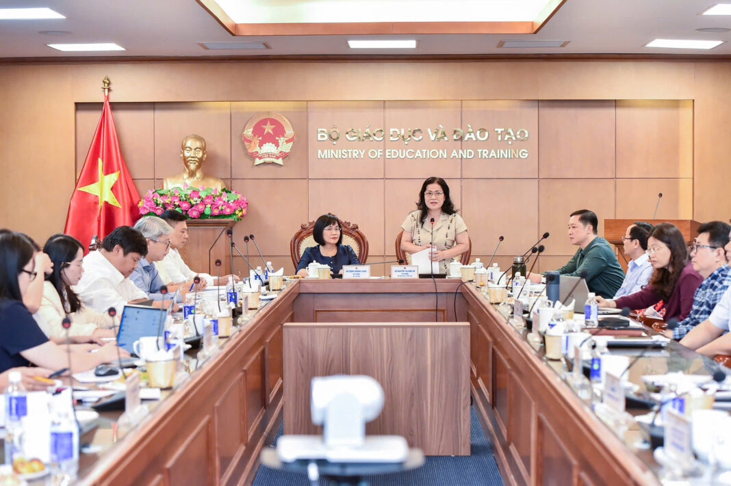 Đoàn kiểm tra của Bộ Tư pháp làm việc với Bộ GDĐT