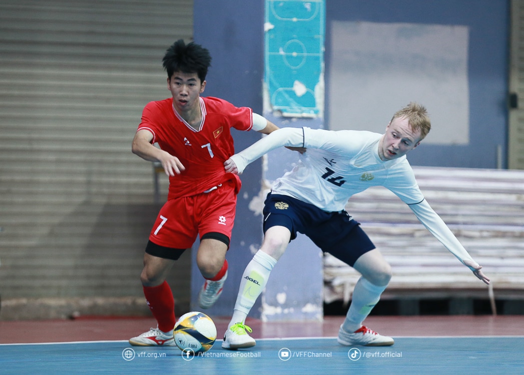 U.19 futsal Việt Nam lại gây 'choáng váng' trước Nga: Ngược dòng ngoạn mục- Ảnh 2.