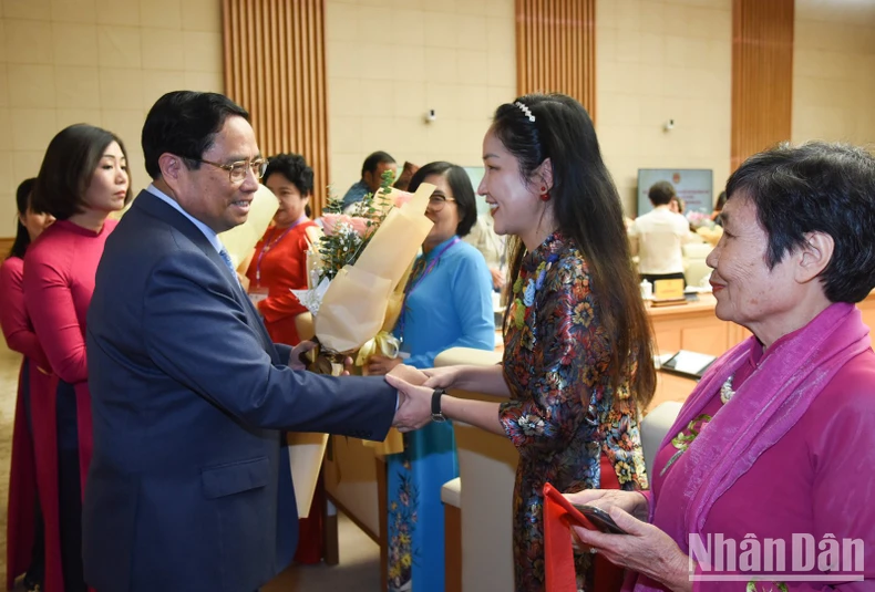 Thủ tướng Phạm Minh Chính gặp mặt các nhà khoa học và kỹ sư nữ khu vực châu Á-Thái Bình Dương ảnh 7