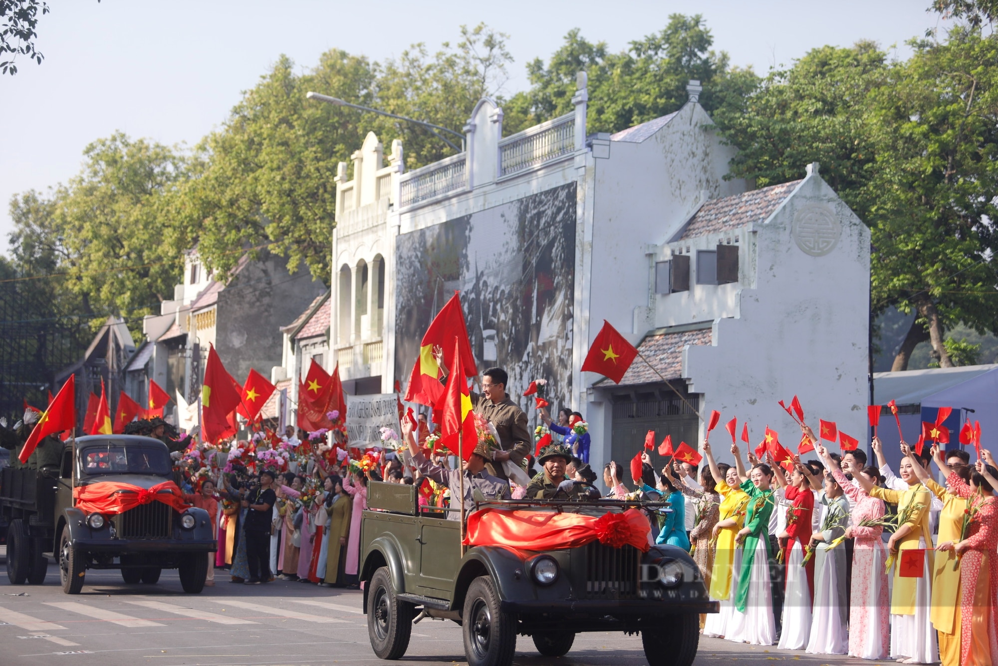 Tái hiện hình ảnh Hà Nội ngày 10/10/1954 - Ảnh 7.