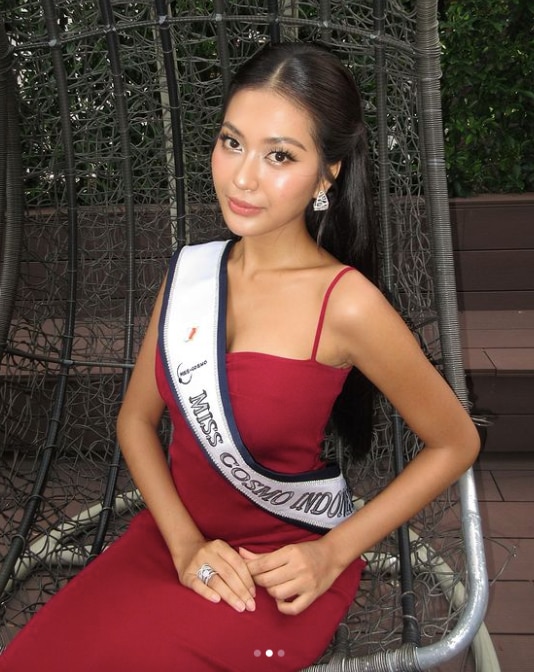 Nhan sắc đời thường xinh đẹp đầy mê hoặc của tân Hoa hậu, Á hậu Miss Cosmo 2024 - Ảnh 10.