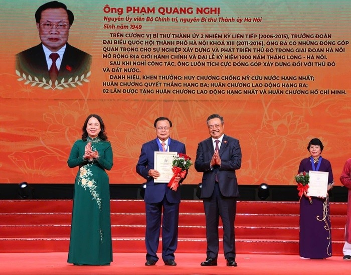 Hà Nội: Vinh danh 10 “Công dân Thủ đô ưu tú” năm 2024