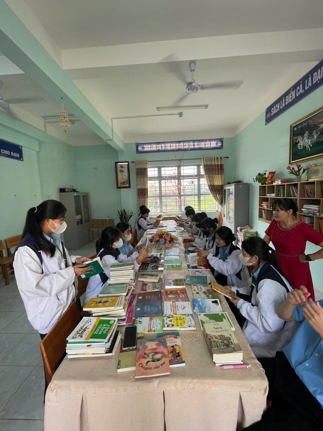 Hành trình 5 năm “Cùng Bạn Đọc Sách Nâng Tầm Trí Tuệ Việt” - Ảnh 11.