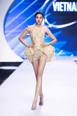 عکس سوپرمدل تان هانگ ۲.jpg