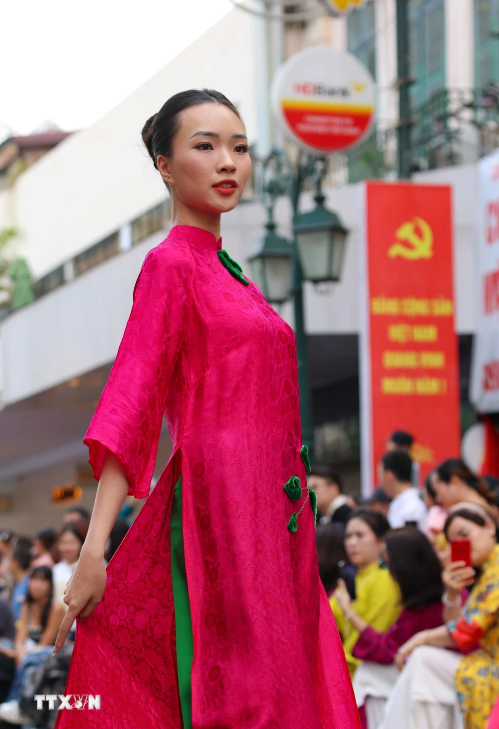 ttxvn-aodai (7).jpg