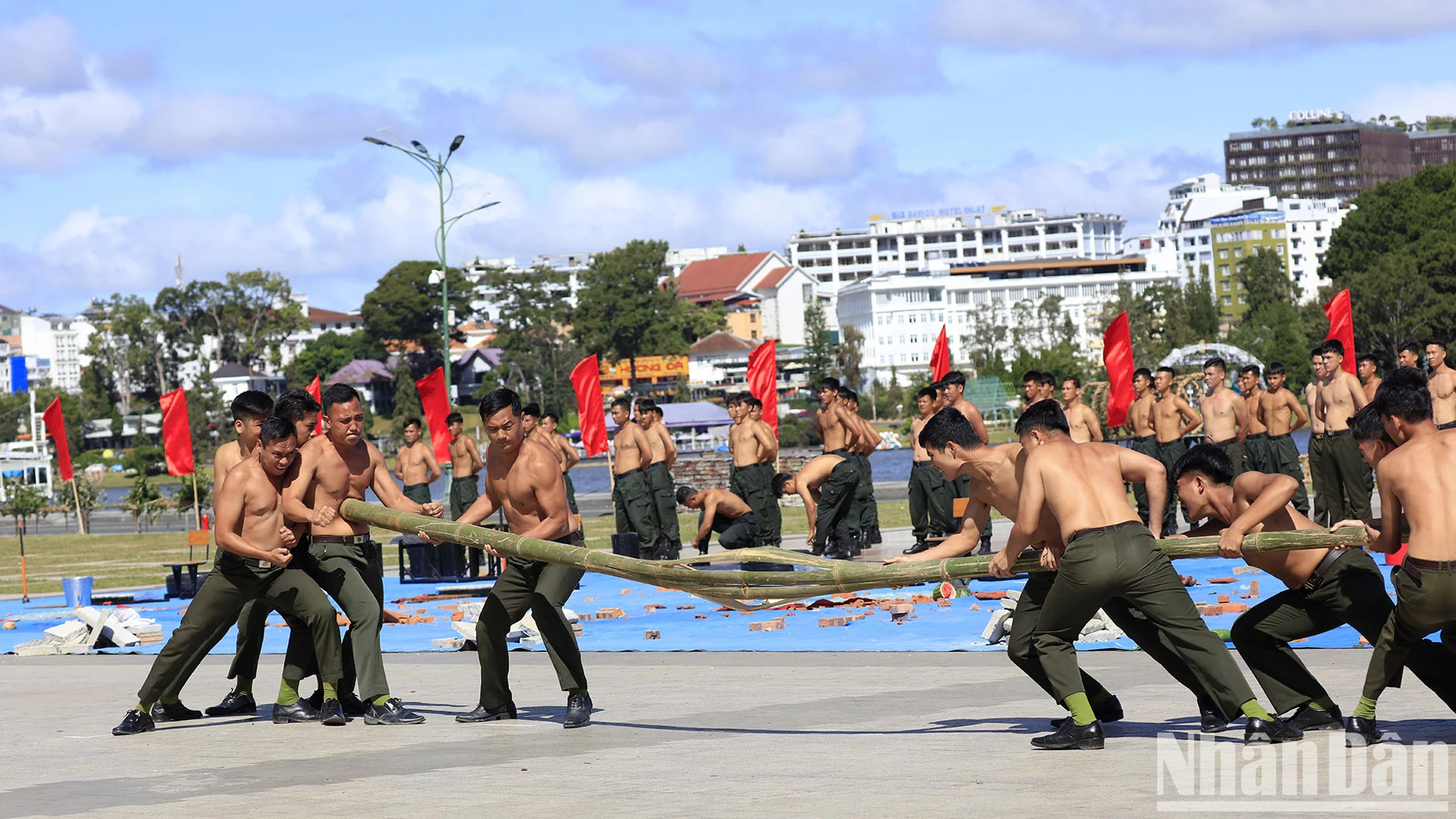 [Ảnh] Mãn nhãn màn trình diễn võ thuật, kỵ binh, mô-tô tại hội thi ngành công an ảnh 15