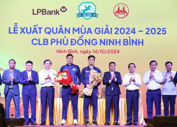 Đặng Văn Lâm và Hoàng Đức là 2 tân binh đáng chú ý nhất của CLB Phù Đổng Ninh Bình.