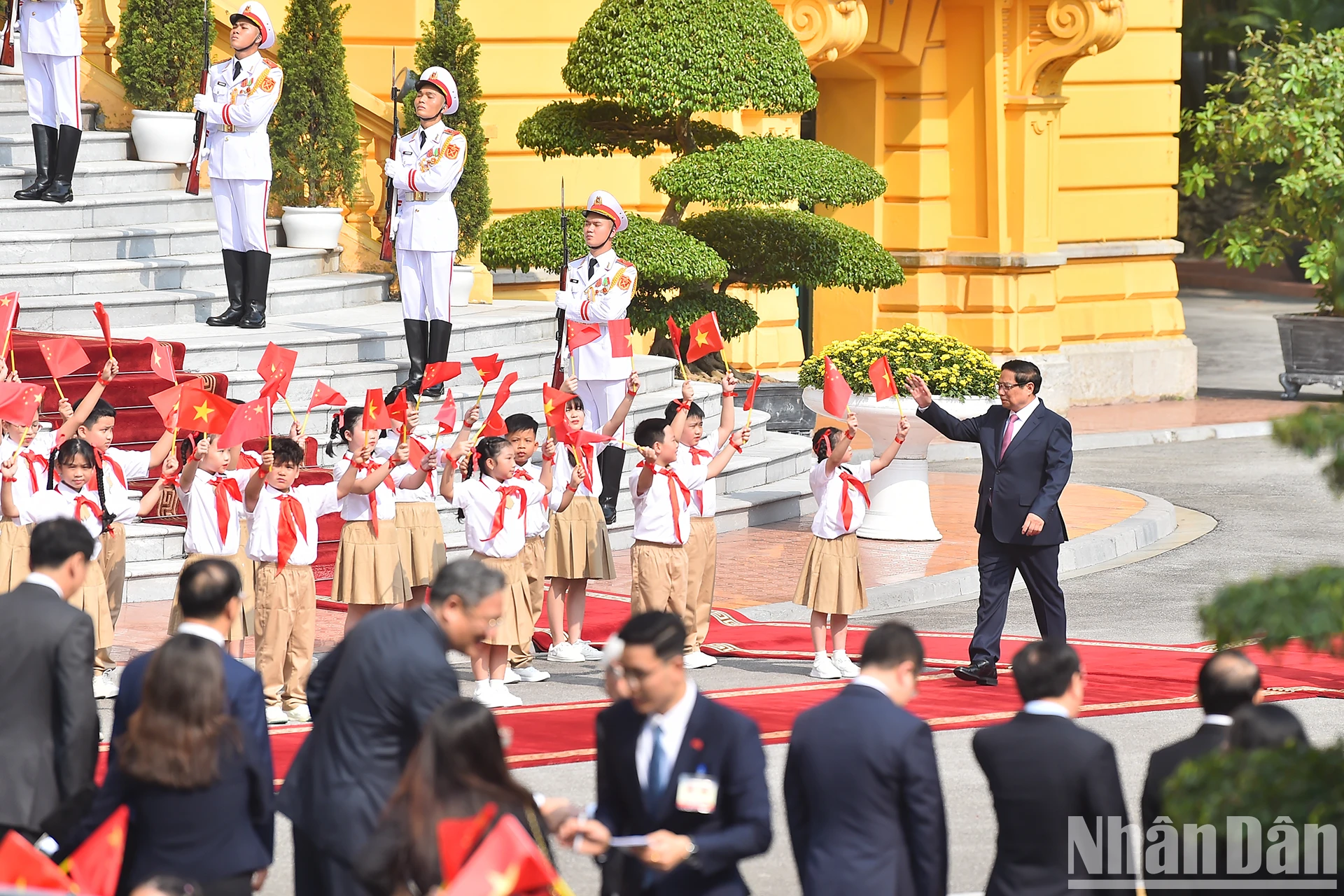 [Ảnh] Thủ tướng Phạm Minh Chính chủ trì lễ đón chính thức Thủ tướng Trung Quốc Lý Cường ảnh 3