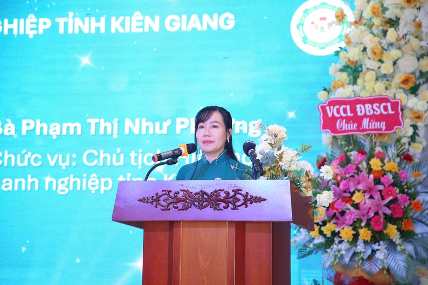 Bà Phạm Thị Như Phượng - Chủ tịch Hiệp hội Doanh nghiệp tỉnh Kiên Giang phát biểu.