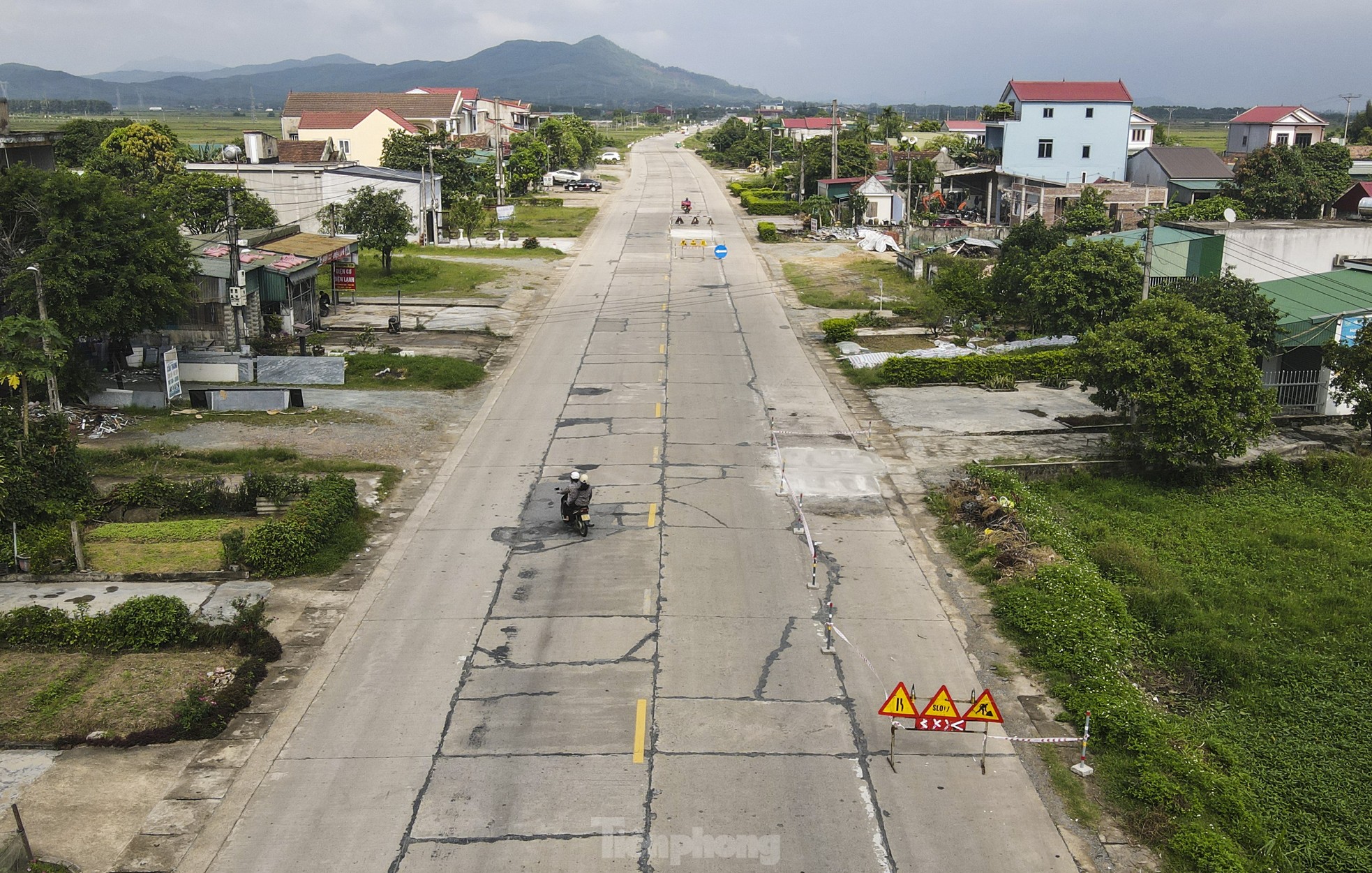 3km quốc lộ 1A qua Hà Tĩnh chắp vá như 'áo rách' ảnh 2