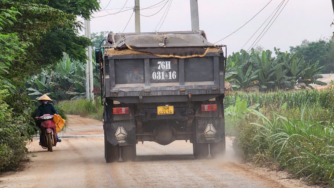 Chờ tỉnh kéo giảm giá cát, doanh nghiệp xây dựng đứng ngồi không yên- Ảnh 3.