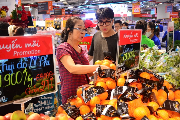 Co.opXtra có hàng nhập khẩu cao cấp, chủ yếu là nông sản, cafe, chocolate ...