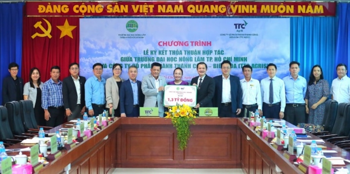 TTC AgriS đồng hành cùng Đại học Nông Lâm TP. HCM trong các hoạt động vì sự nghiệp giáo dục và nền nông nghiệp Việt Nam bền vững.