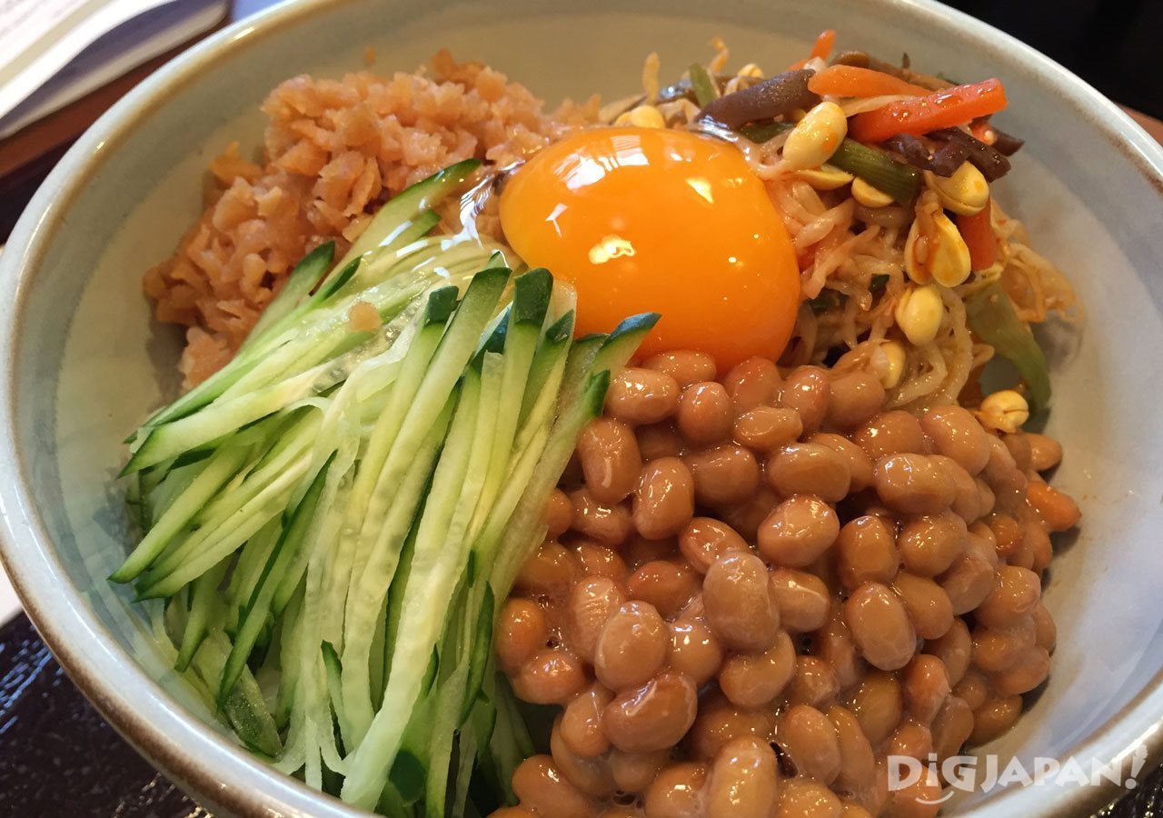 Người Nhật đãi món natto, khách Tây mê tít, khen ngon hơn phô mai - Ảnh 4.