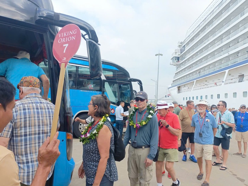 Khách du lịch trên tàu Viking Orion sẽ tham quan vịnh Hạ Long, Bảo tàng Quảng Ninh và một số điểm du lịch trên địa bàn tỉnh Quảng Ninh