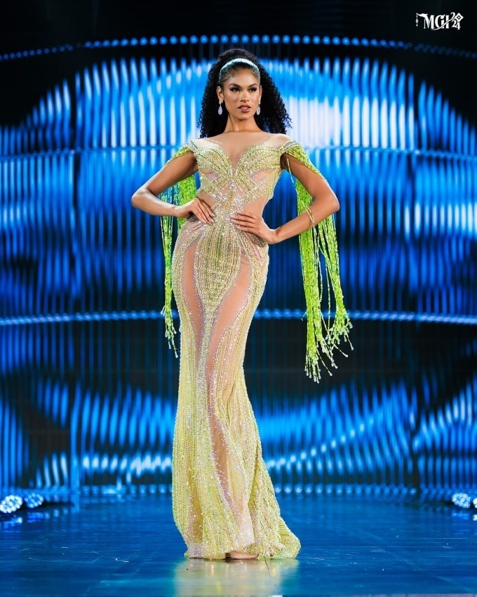 Với vẻ đẹp khỏe khoắn, phong thái tự tin và kinh nghiệm dày dặn, Miss Grand Peru Arlette Rujel đang nhận được sự quan tâm đặc biệt từ người hâm mộ Miss Grand. Chiến thắng tại Reina Hispanoamericana 2022 và sự ủng hộ nhiệt tình từ fan của Luciano Fuster - Hoa hậu Hòa bình Quốc tế 2023 càng giúp cô nàng tự tin hơn trên hành trình chinh phục vương miện.