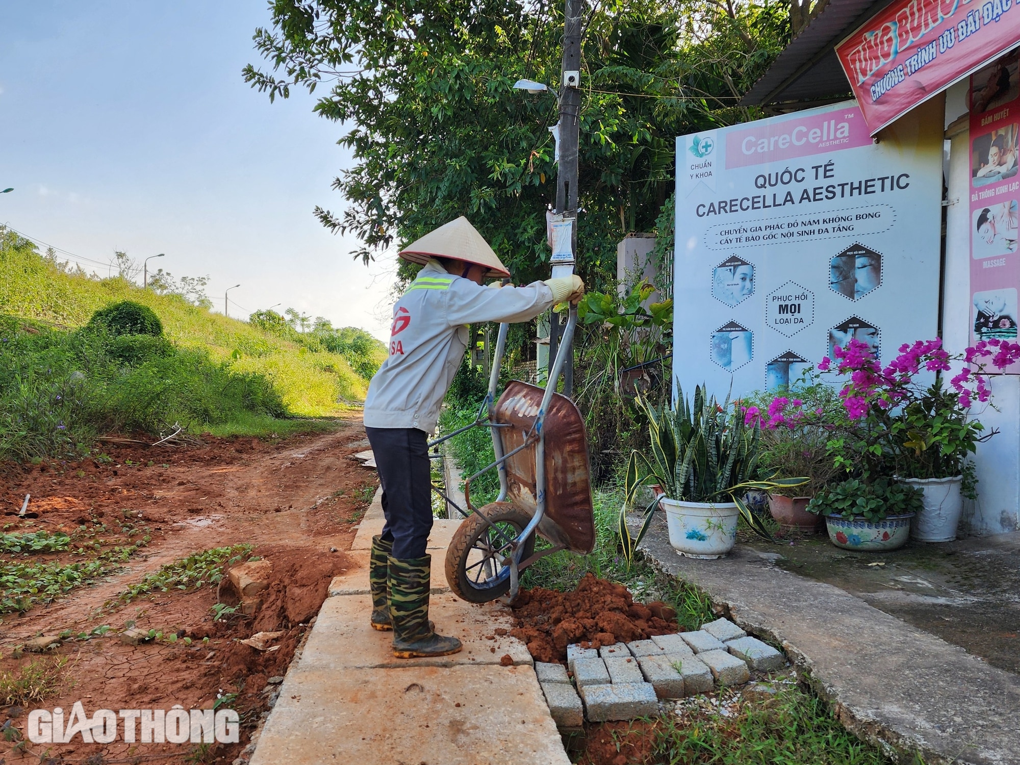 Phú Thọ: Đường thi công dang dở, người dân di chuyển trên nắp cống- Ảnh 7.