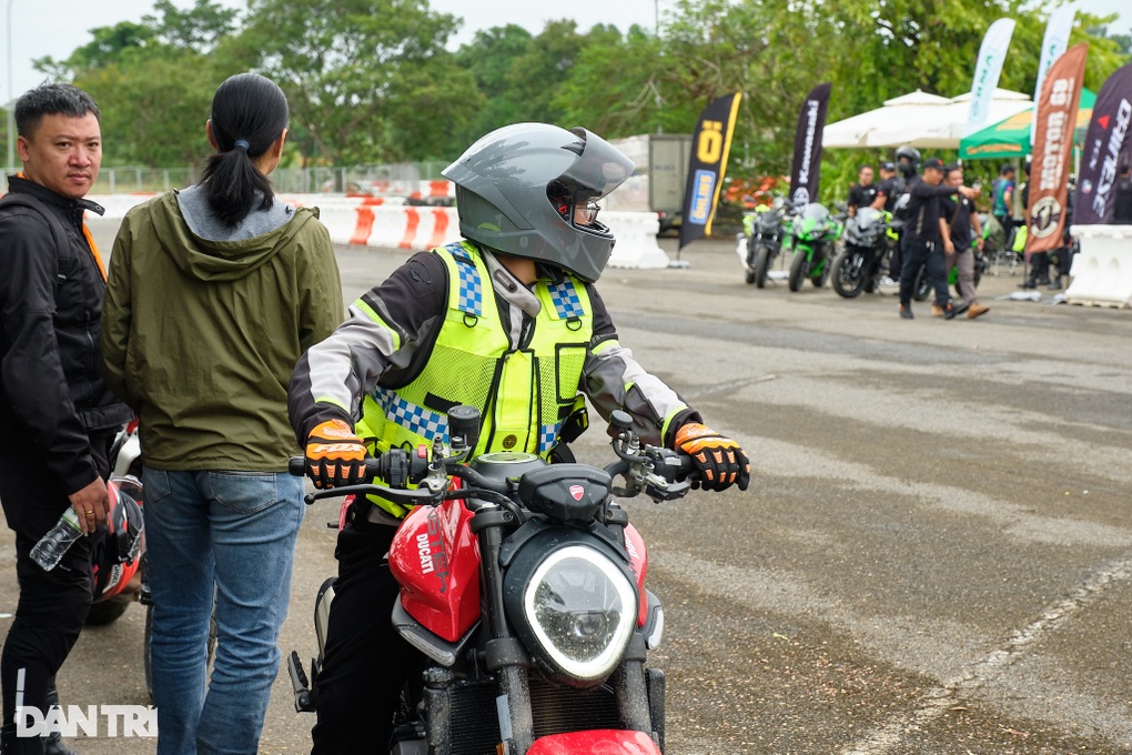 Người chơi mô-tô tại Hà Nội có thêm sân chơi an toàn, văn minh - 3