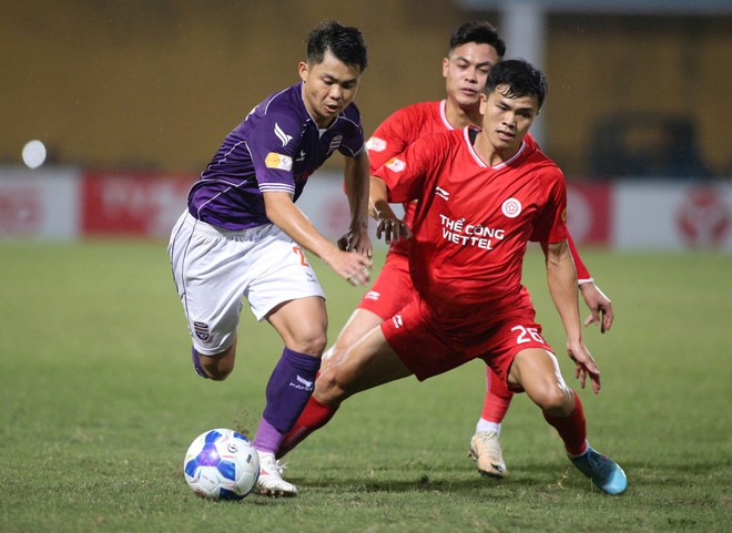 Ngôi đầu trong lặng lẽ của người ‘nói nhiều’ nhất V-League: HLV Popov- Ảnh 6.