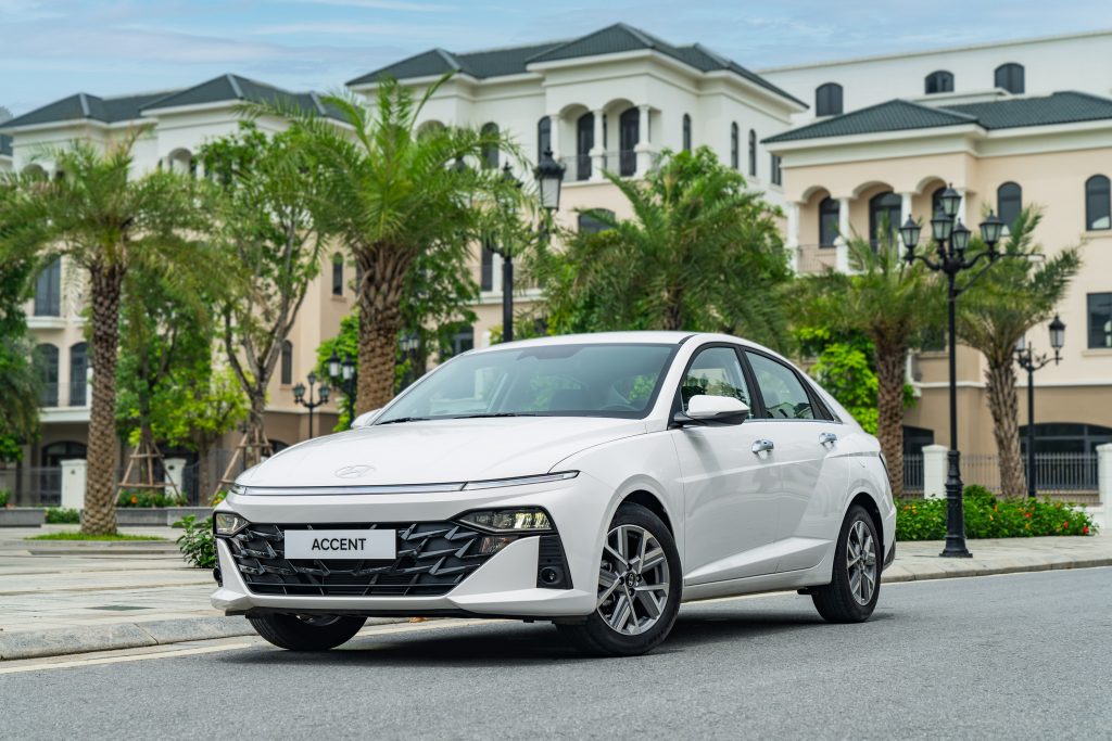 Hyundai Thành Công Việt Nam tổ chức trưng bày xe tại trung tâm thương mại Hà Nội