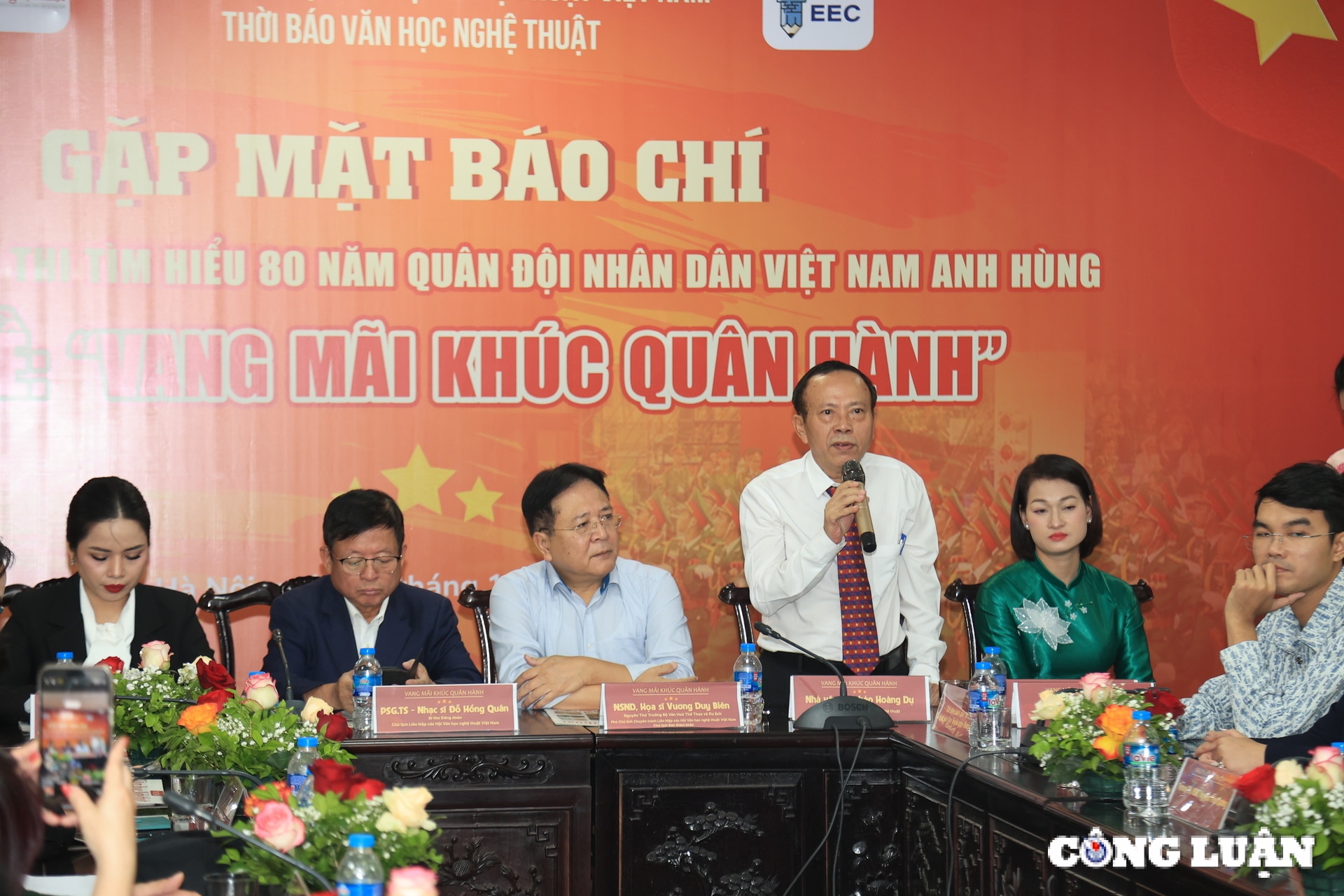 khoi day tinh than sang tao van hoc nghe thuat ve de tai luc luong vu trang nhan dan hinh 1