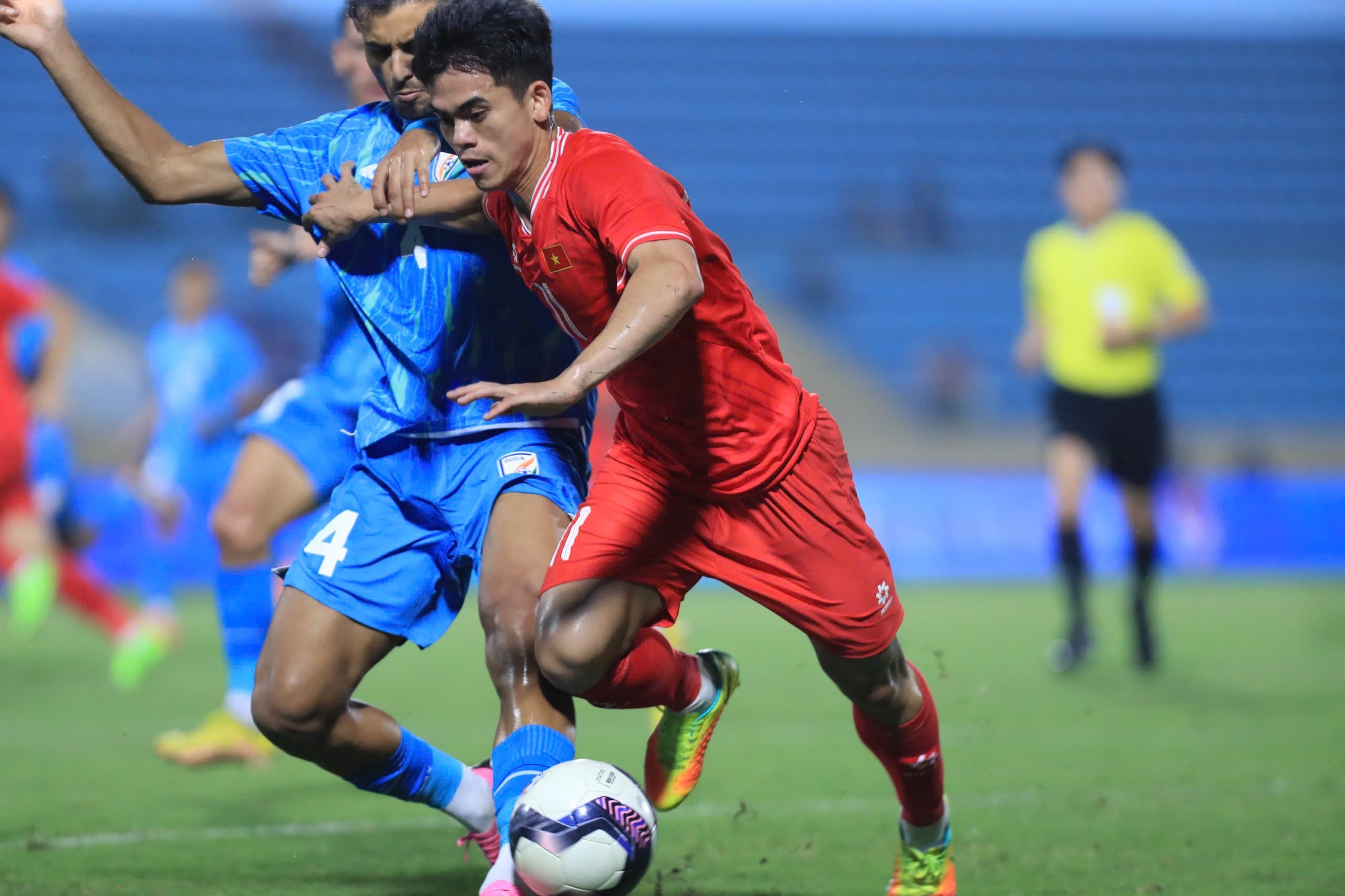 Đội tuyển Việt Nam: Ai đang ngóng thầy Kim, chờ chuyến tàu cuối đến AFF Cup?- Ảnh 1.