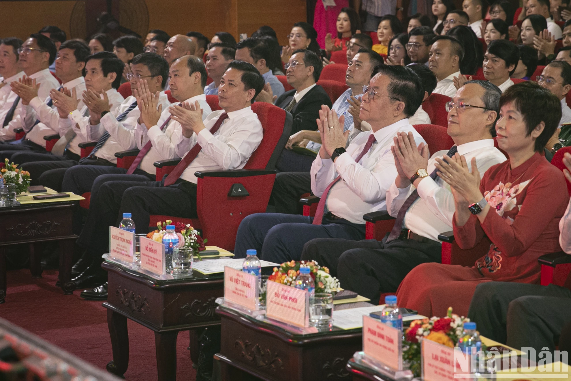 [Ảnh] Trao giải Cuộc thi chính luận về bảo vệ nền tảng tư tưởng của Đảng trong Đảng bộ Khối các cơ quan Trung ương ảnh 1