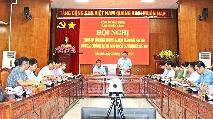 Hội nghị thông tin tình hình kinh tế - xã hội 9 tháng đầu năm 2024 và công tác chuẩn bị Đại hội Đảng bộ các cấp nhiệm kỳ 2025 - 2030.