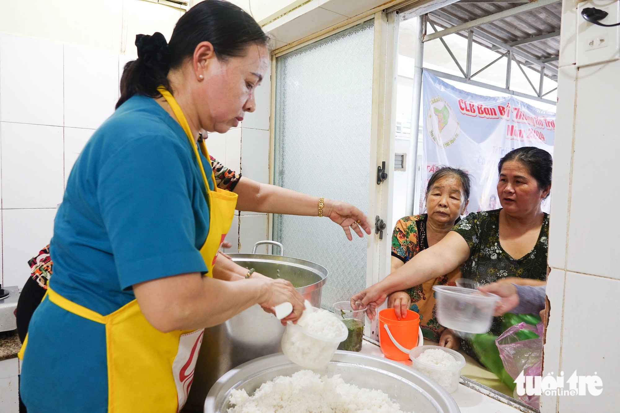 Cơm '0 đồng' ngon đúng vị nhà làm của người dân Phú Quốc - Ảnh 1.