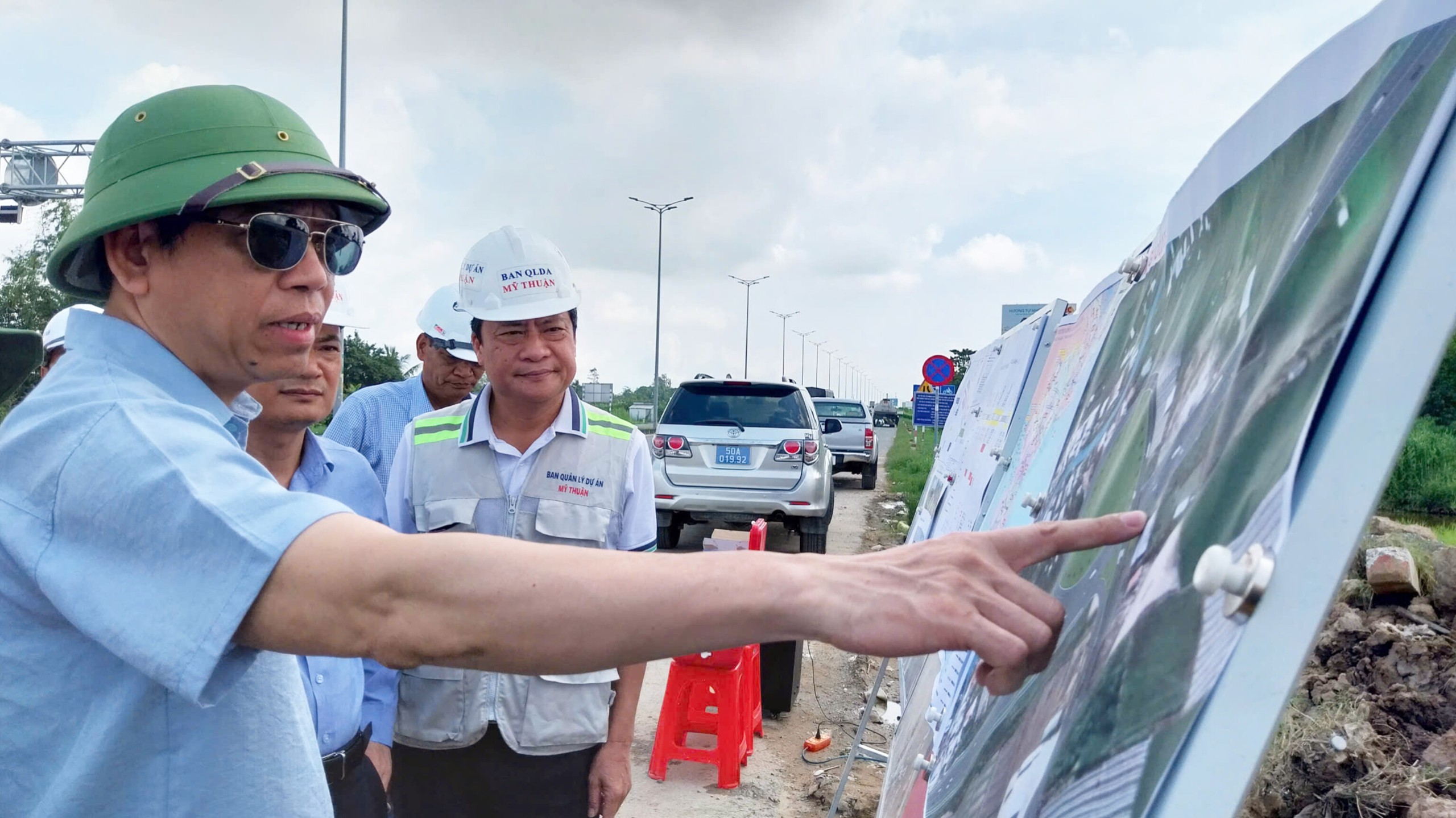 Công trường Cao Lãnh - Lộ Tẻ đổi thay sau 2 chuyến kiểm tra của lãnh đạo Bộ GTVT- Ảnh 1.