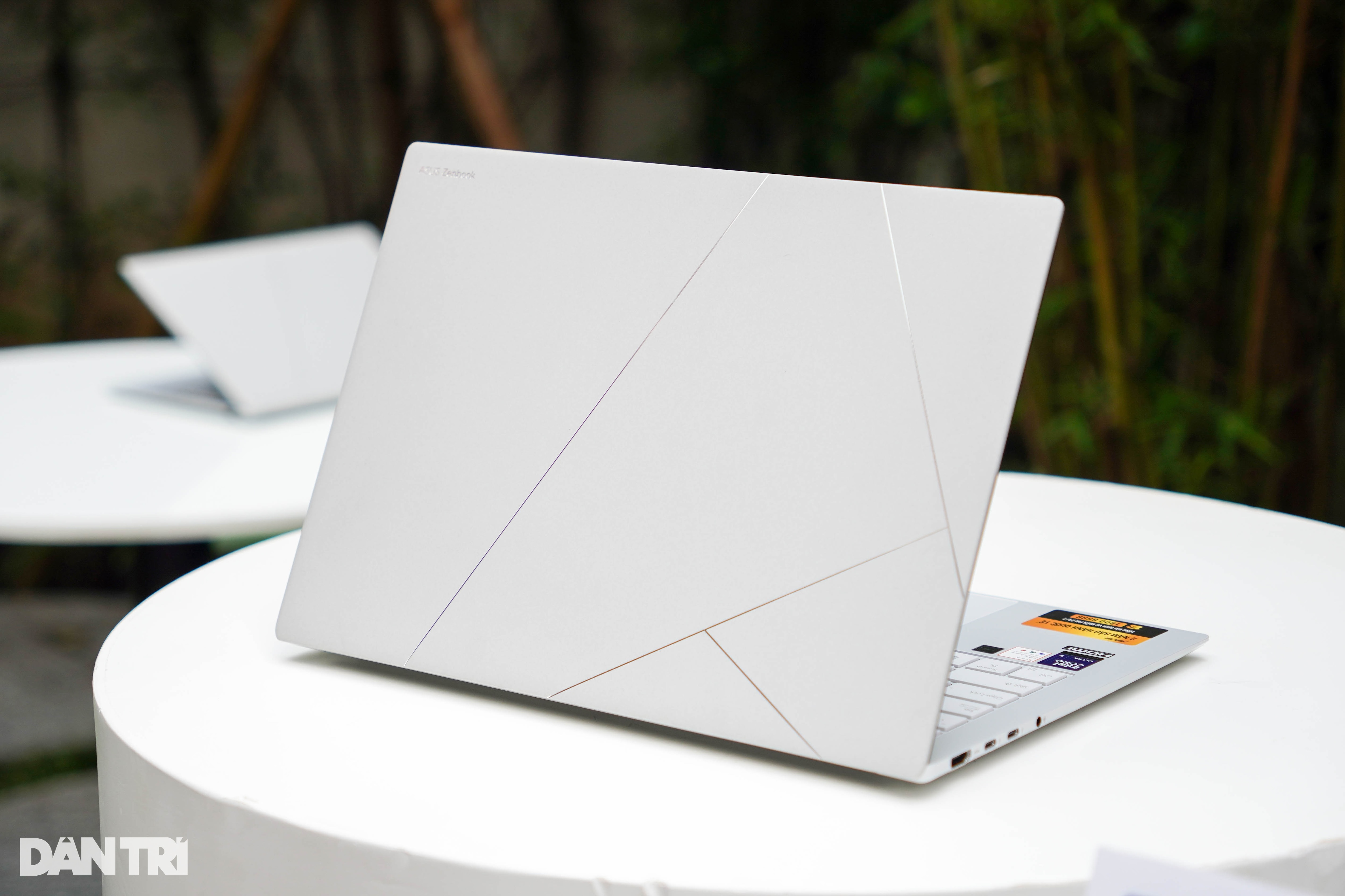 Đánh giá Zenbook S 14: Laptop AI Intel Copilot+ PC đầu tiên tại Việt Nam - 1