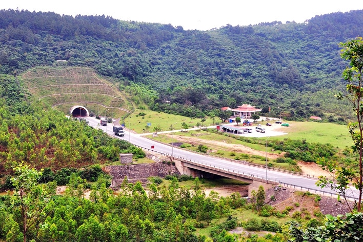 som dua den thanh mau lieu hanh tro thanh diem du lich van hoa tam linh hang dau cua tinh hinh 1