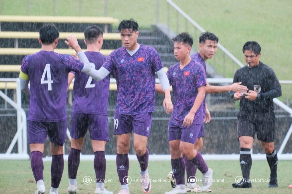 Đội U17 Việt Nam thắng tưng bừng 7-0 trước đối thủ Nhật Bản - 1