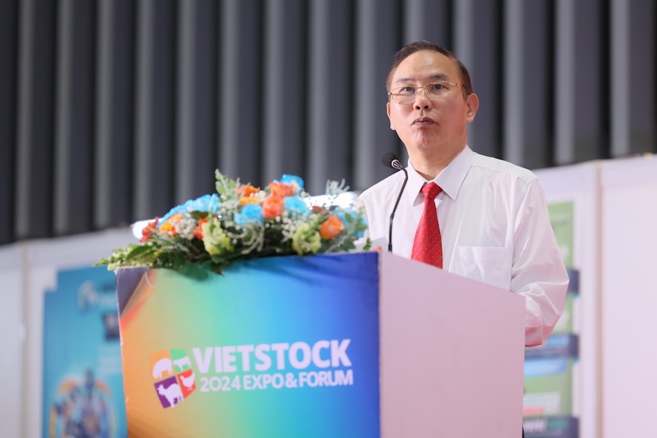 Thứ trưởng Bộ NN&PTNT Phùng Đức Tiến phát biểu khai mạc triển lãm Vietstock 2024 và Aquaculture Vietnam 2024