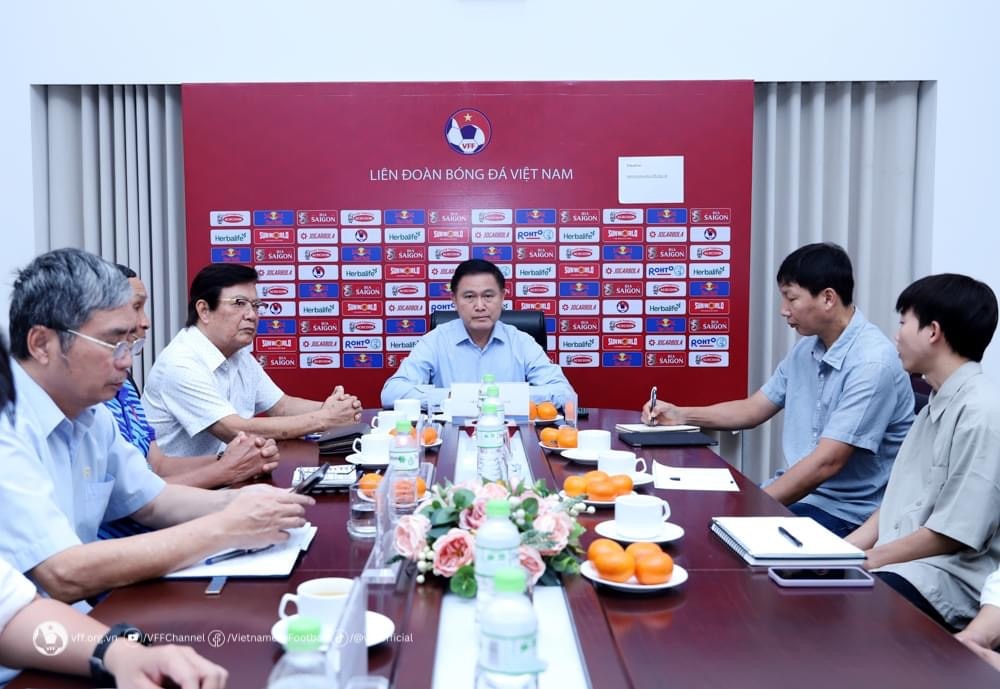 Đội tuyển Việt Nam phải chạy nước rút cho AFF Cup 2024- Ảnh 2.